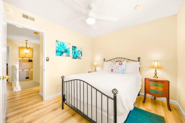 Calm Coastal Retreat | Photo 19