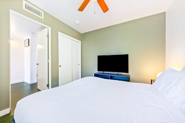 North Park Skyline Retreat | Photo 25
