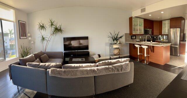 North Park Skyline Retreat | Photo 3