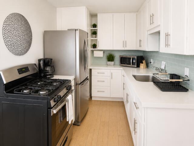 Cozy Pacific Beach Cottage I | Photo 9