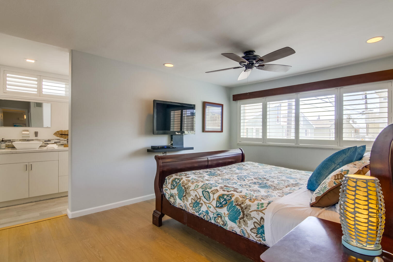 Wait N' Sea | Photo 190