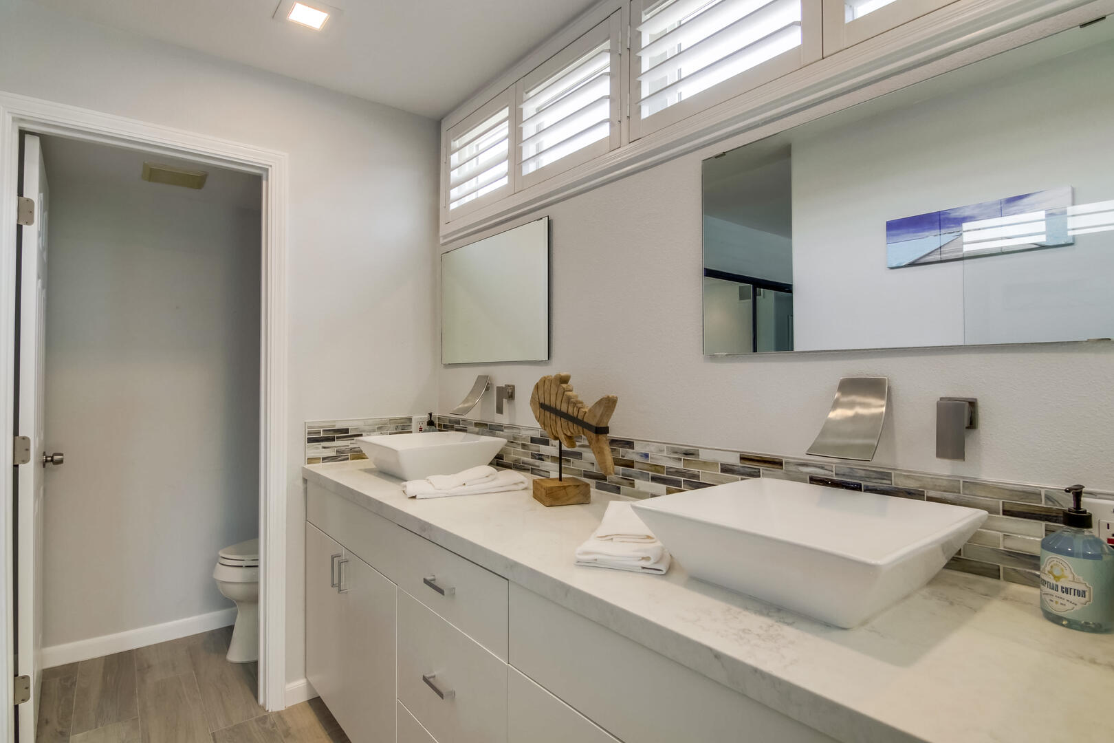 Wait N' Sea | Photo 210