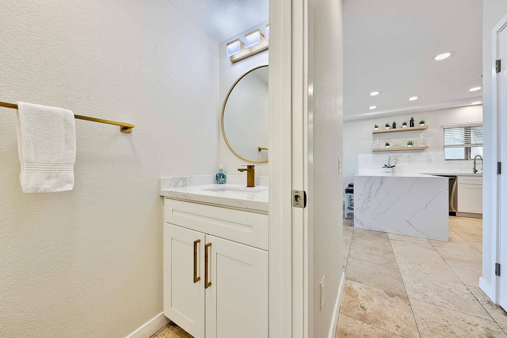 Serene Seas | Photo 47