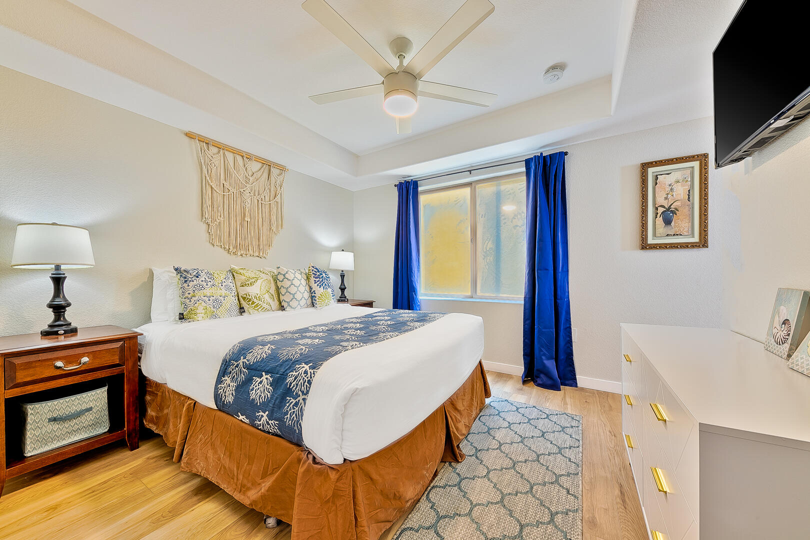 Serene Seas | Photo 140