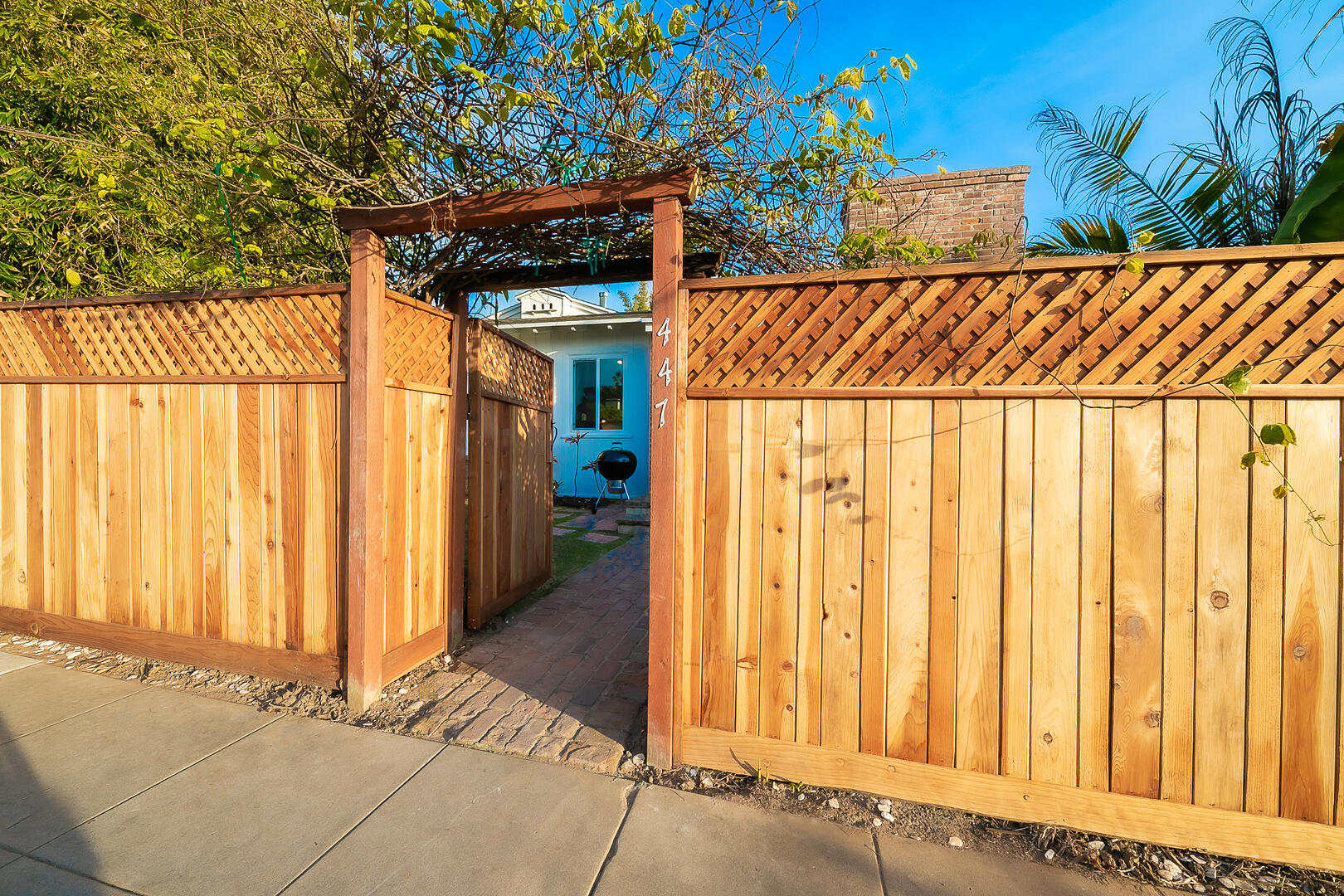 Beachy Bungalow | Photo 27