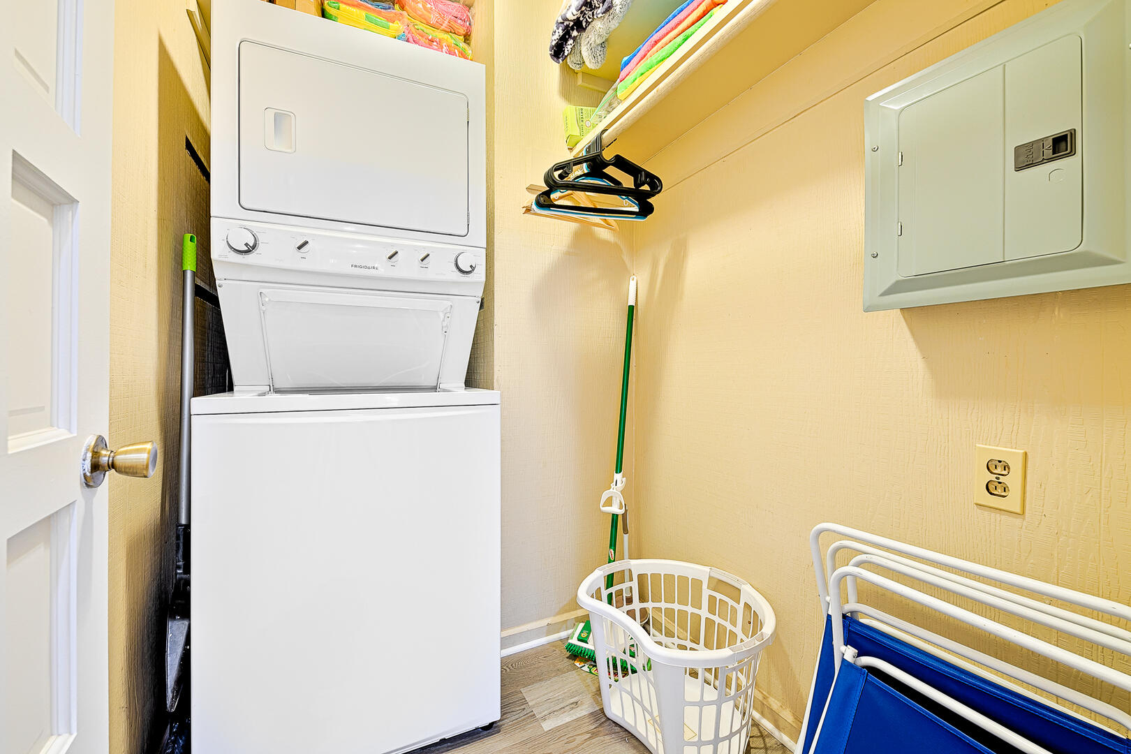 Beachy Bungalow | Photo 21