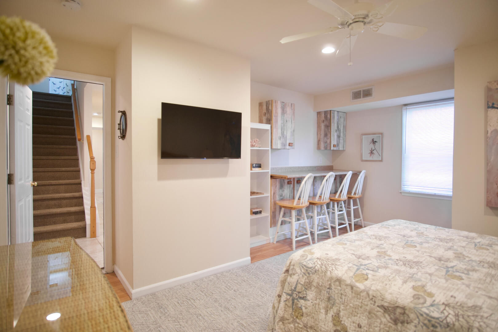 123 47th Street - East
