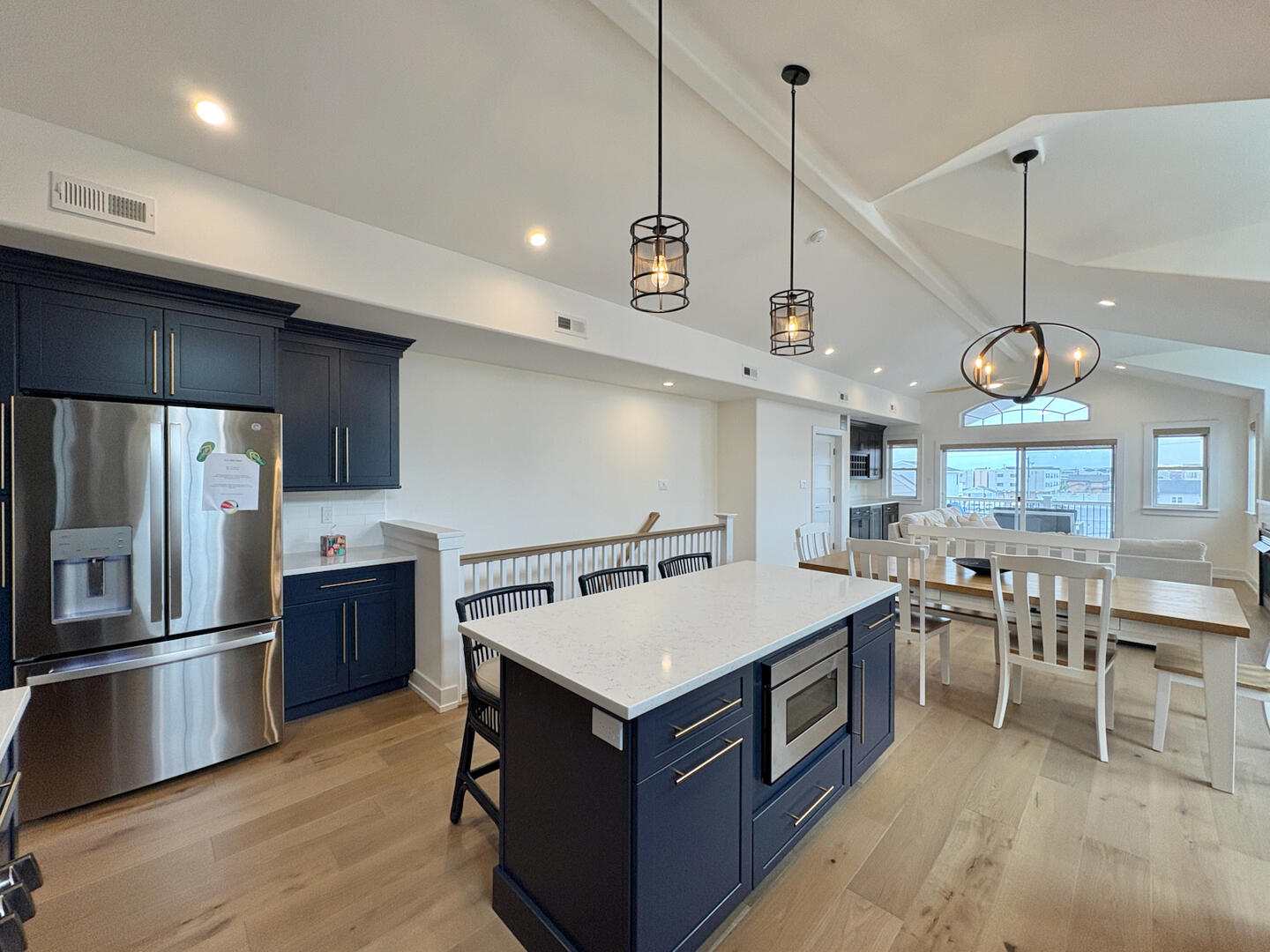 211 40th Street - West