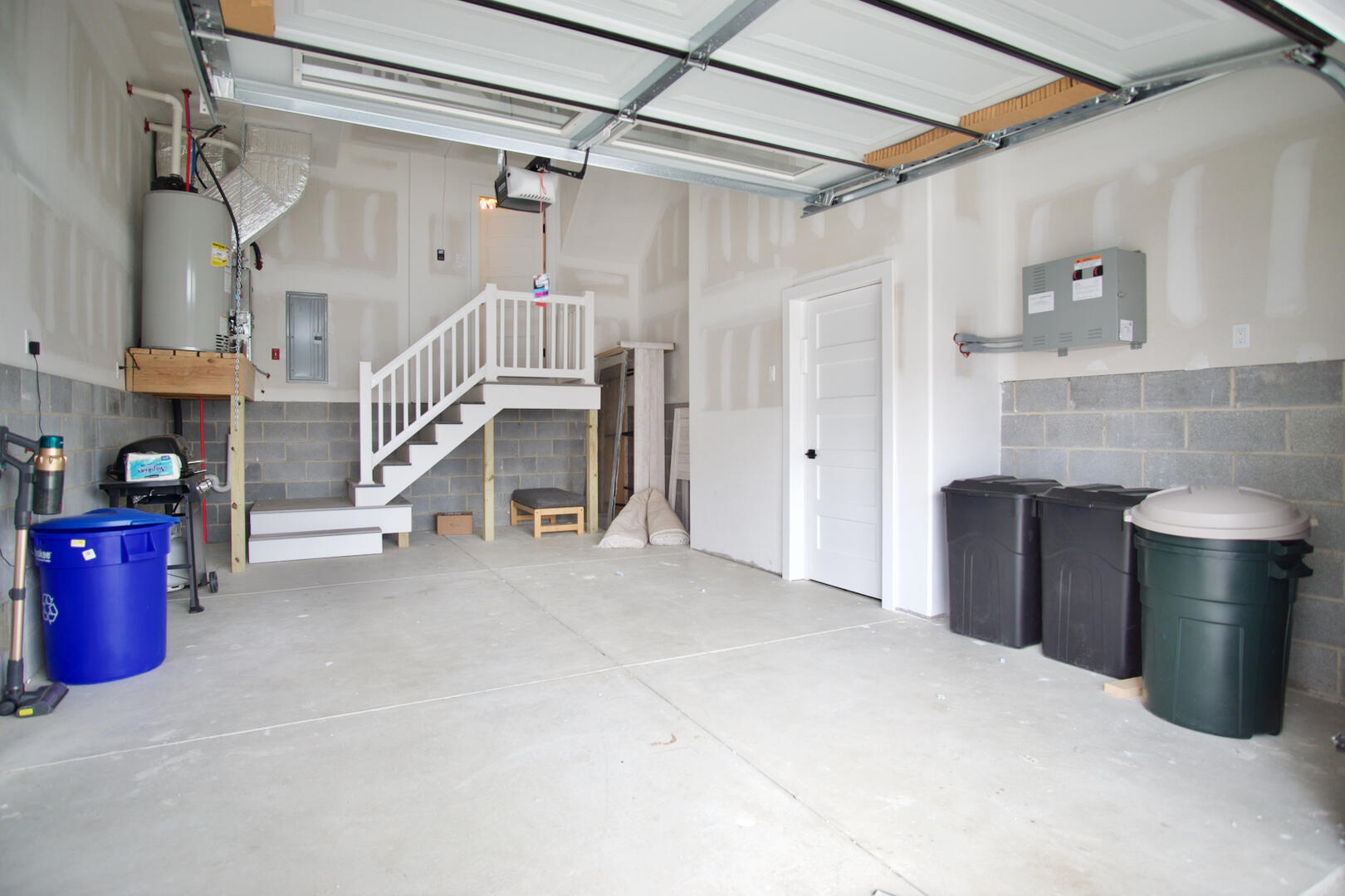 211 40th Street - West