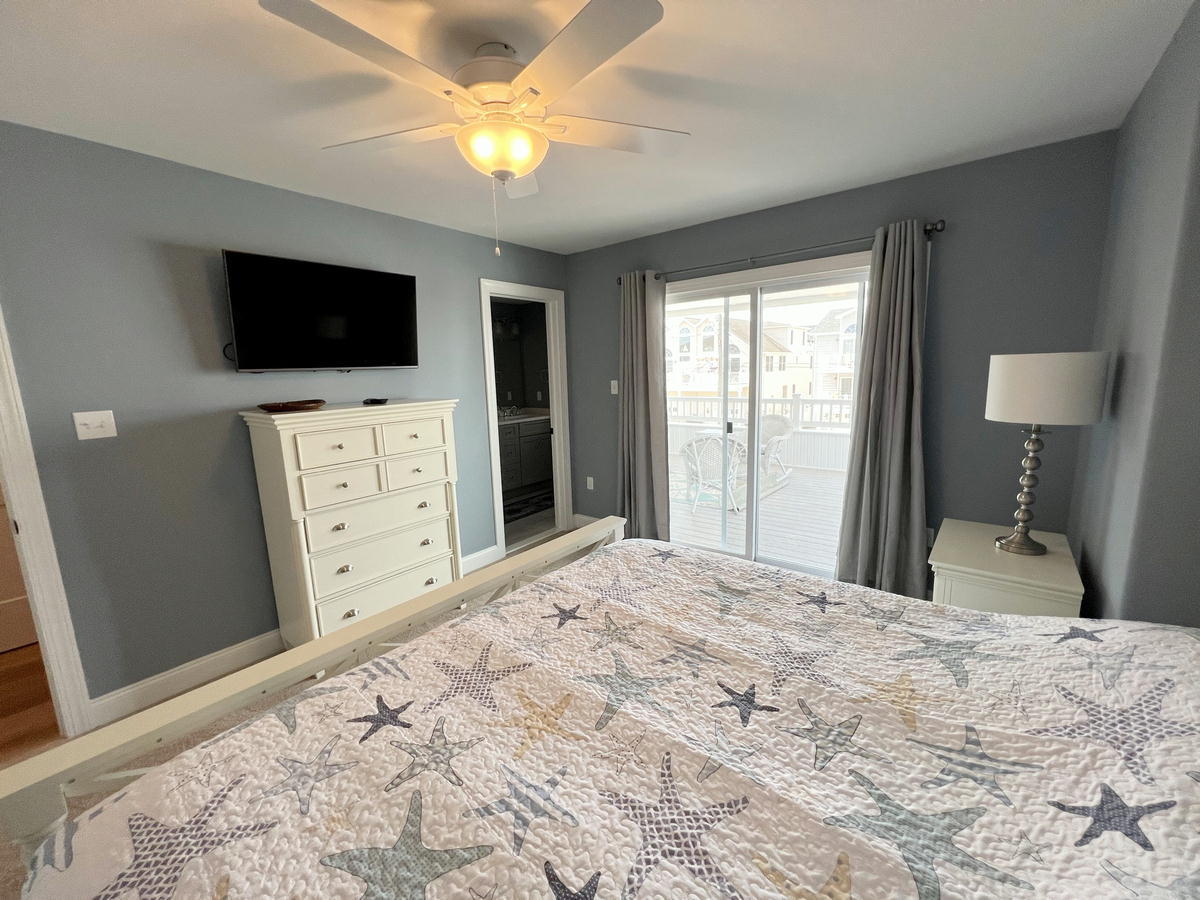 125 65th Street - West