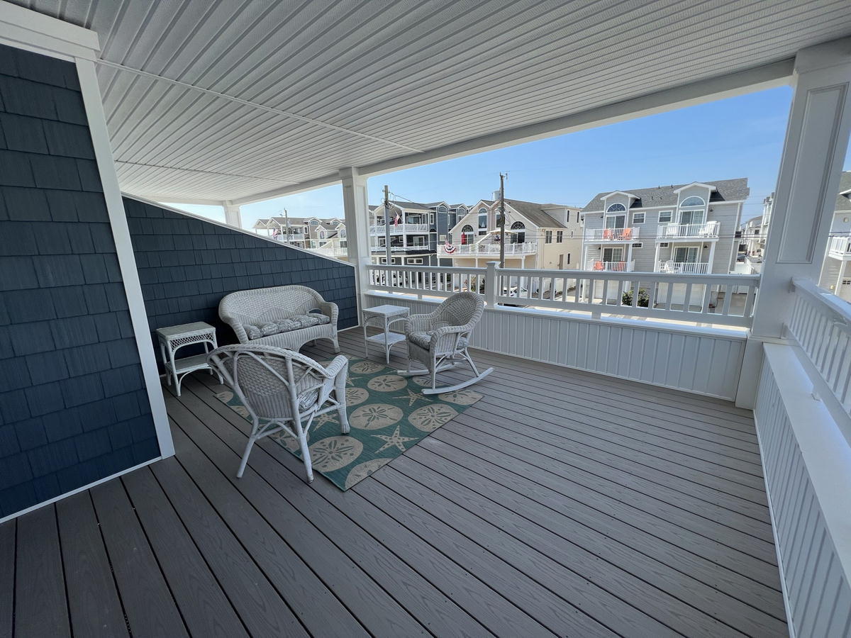 125 65th Street - West
