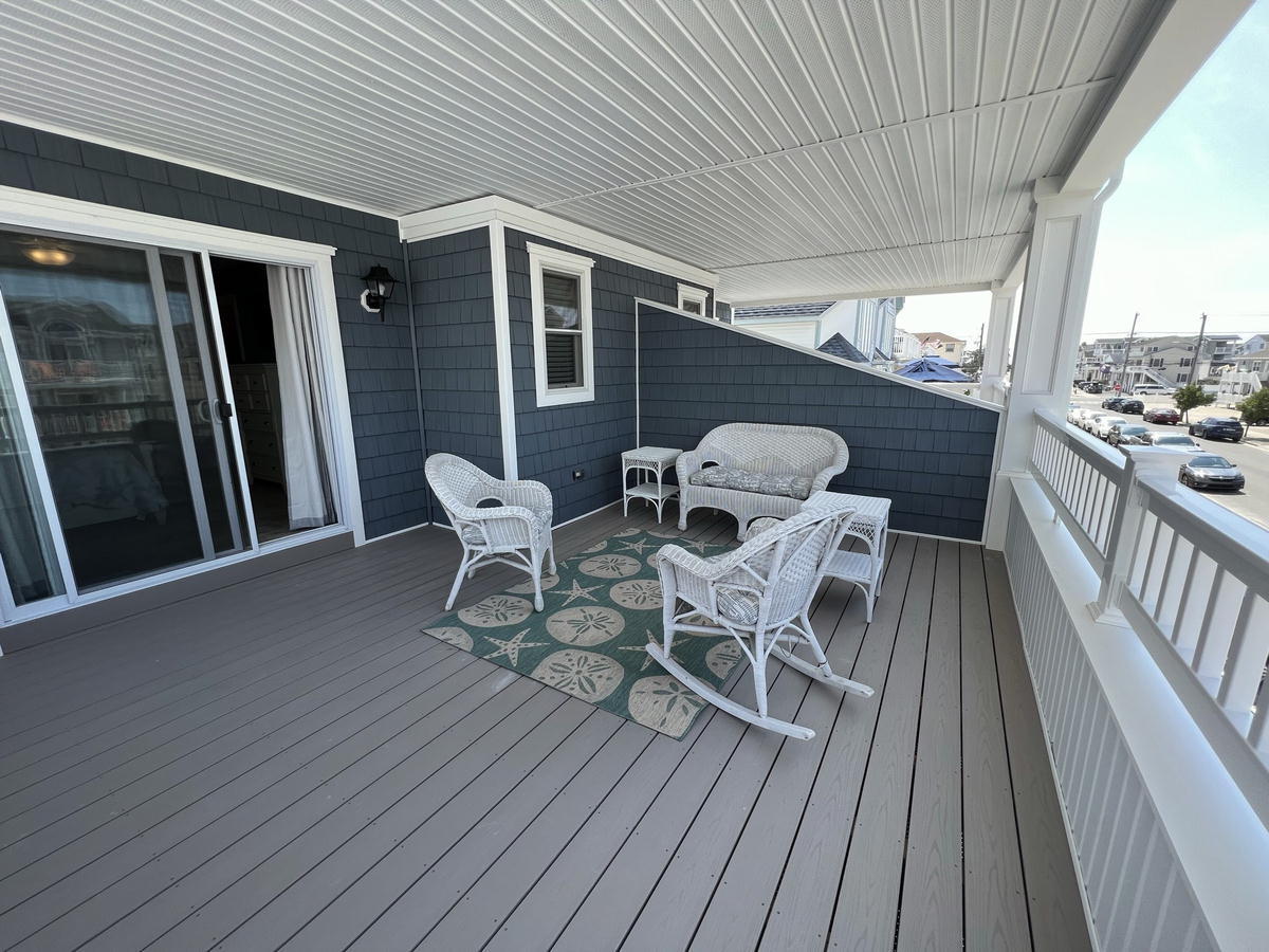 125 65th Street - West