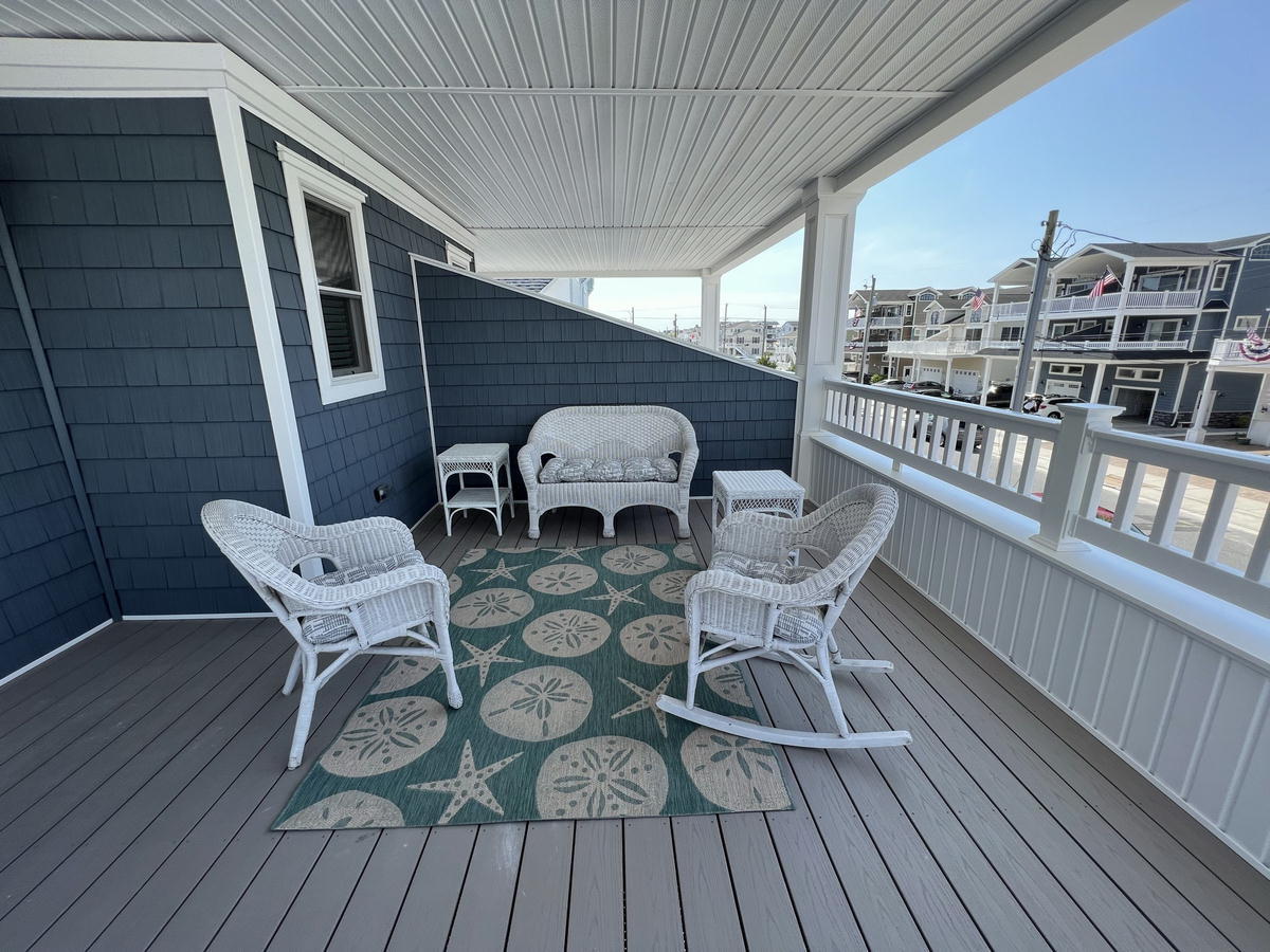 125 65th Street - West