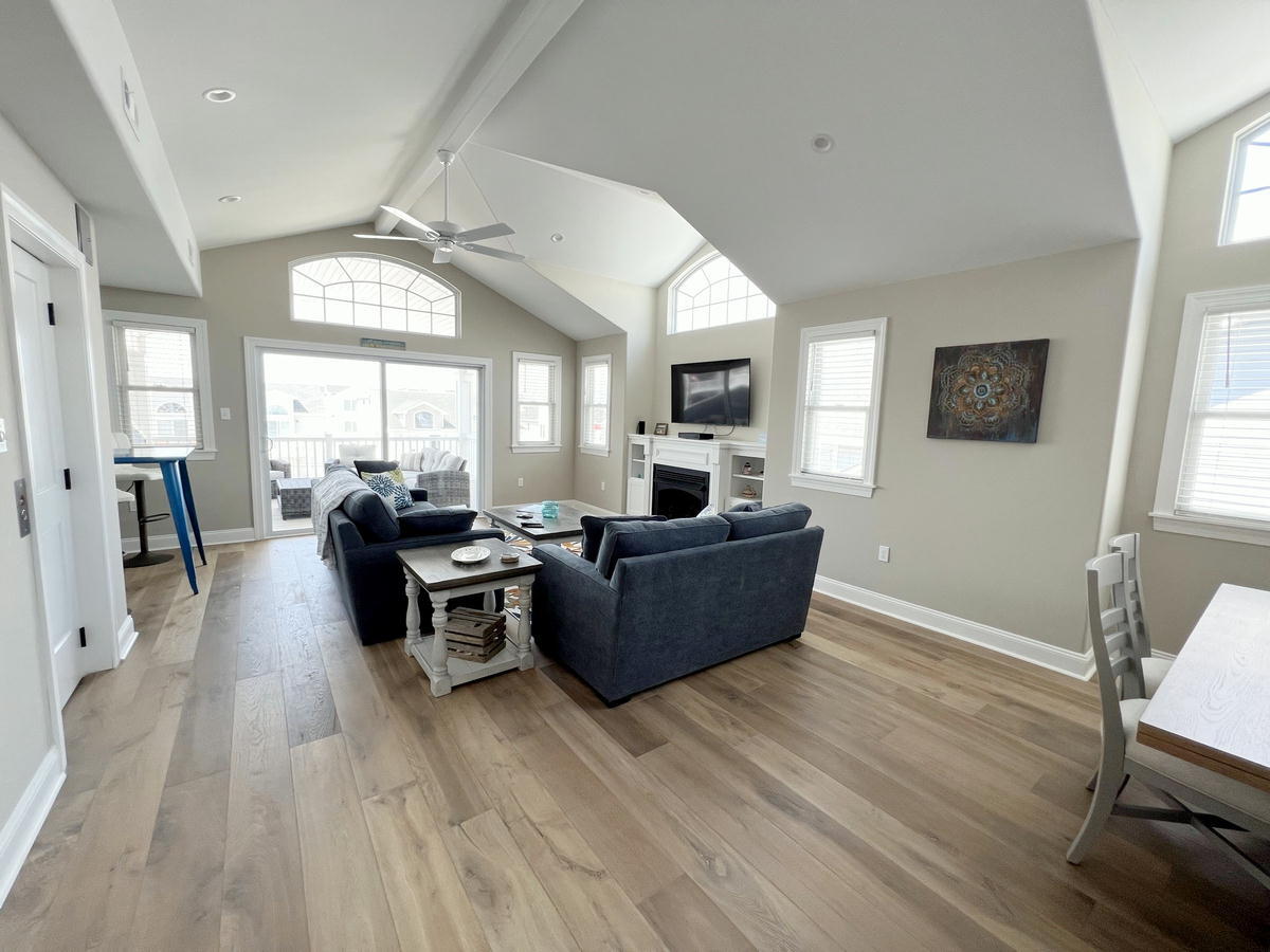 125 65th Street - West