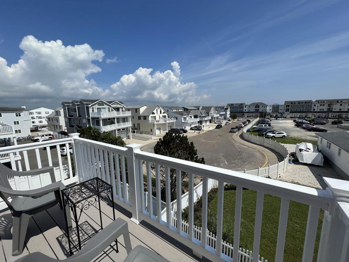 125 65th Street - West