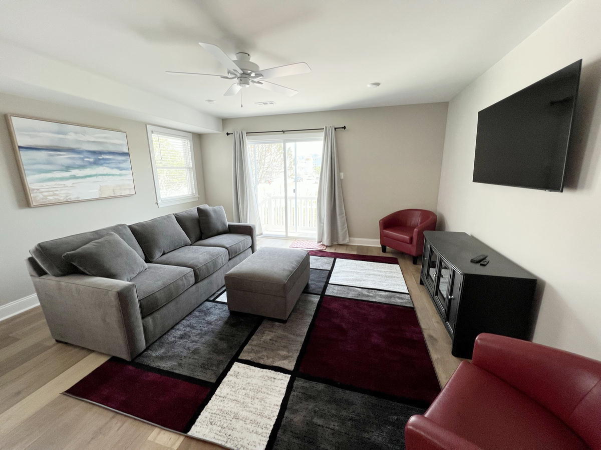125 65th Street - West