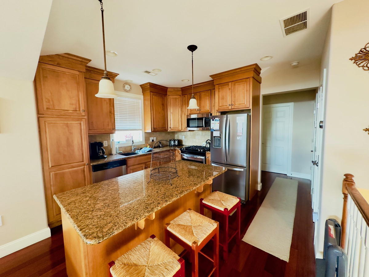 25 58th Street - West