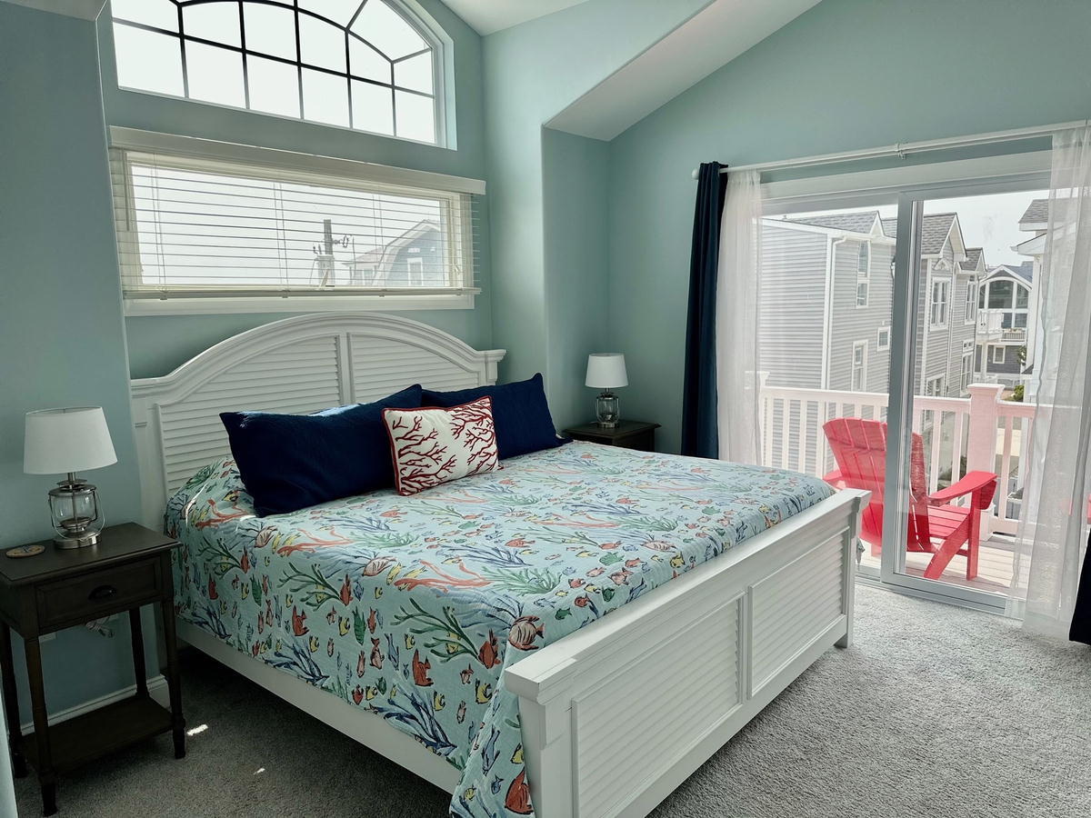 14 79th Street - East