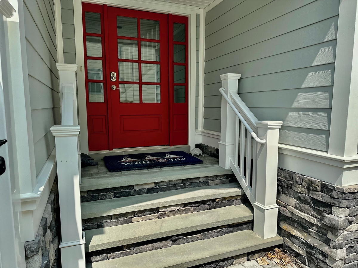 14 79th Street - East
