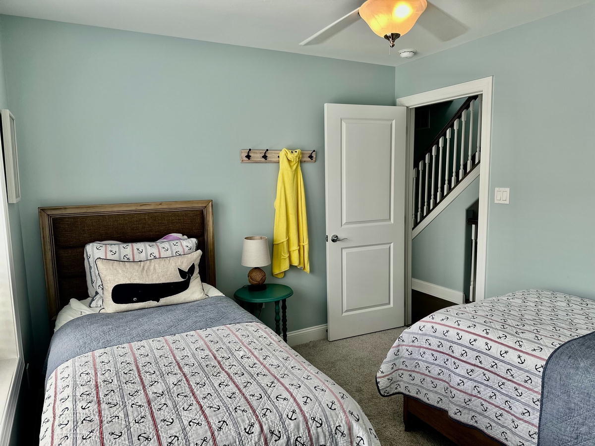 14 79th Street - East
