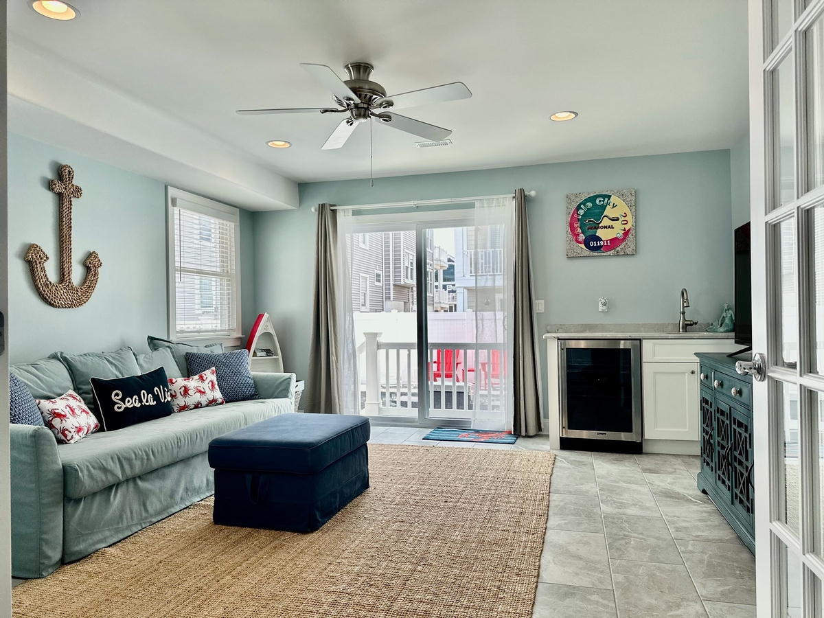 14 79th Street - East