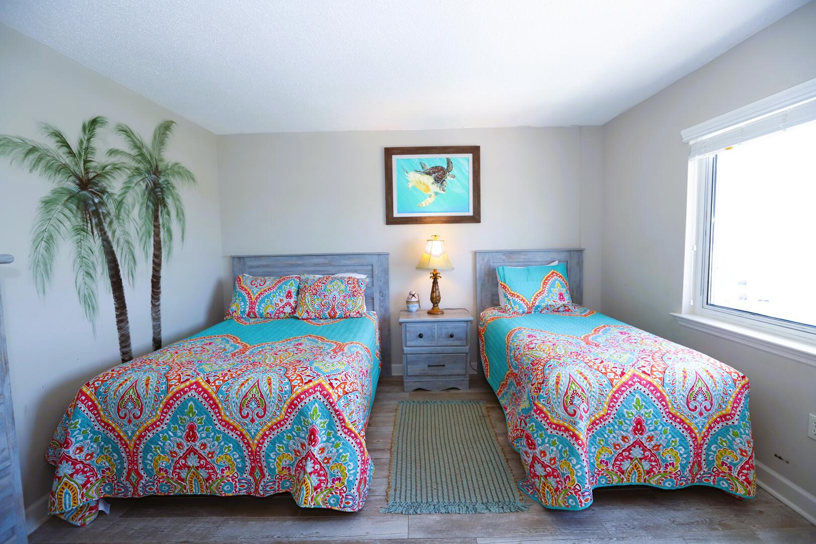 North Guest Bedroom w/Full and Twin Beds