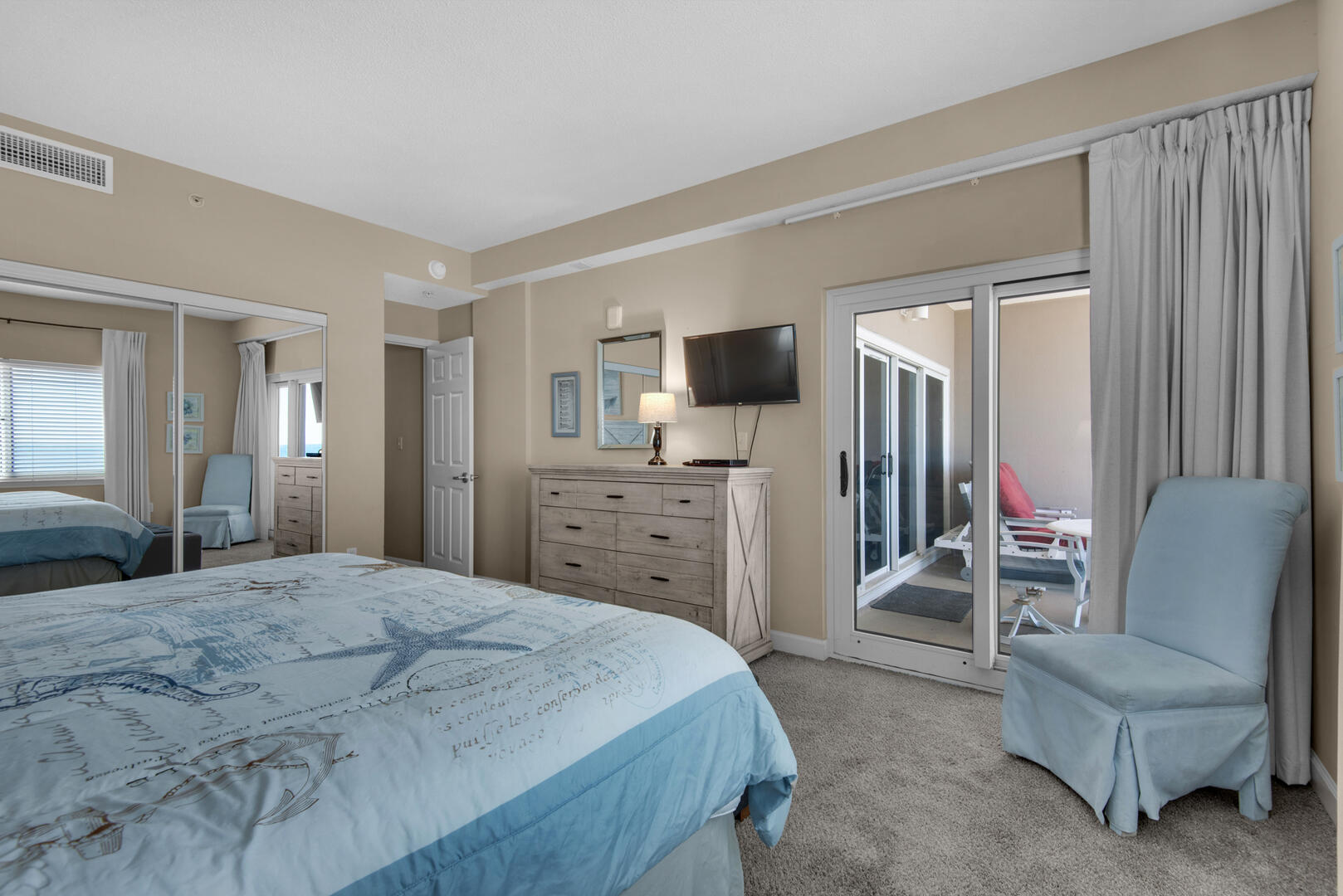 Master Bedroom w/Private Entrance to Patio