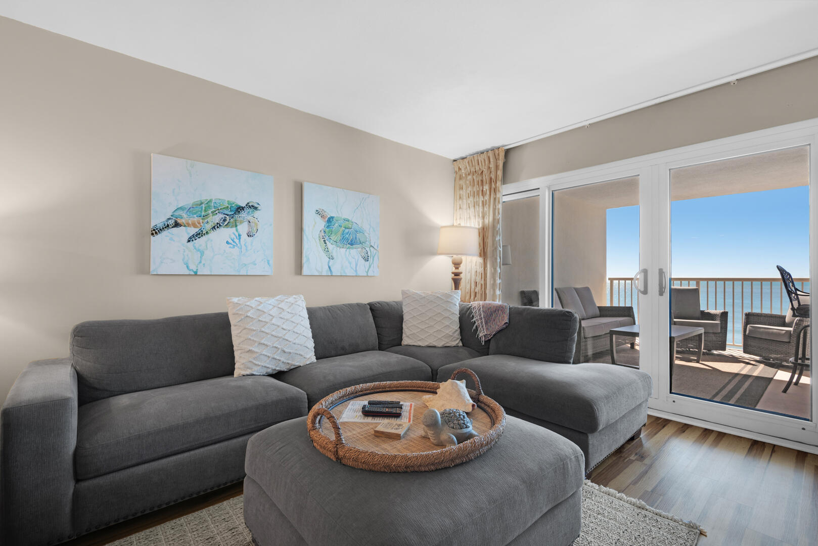 Living Area w/Gulf Front View
