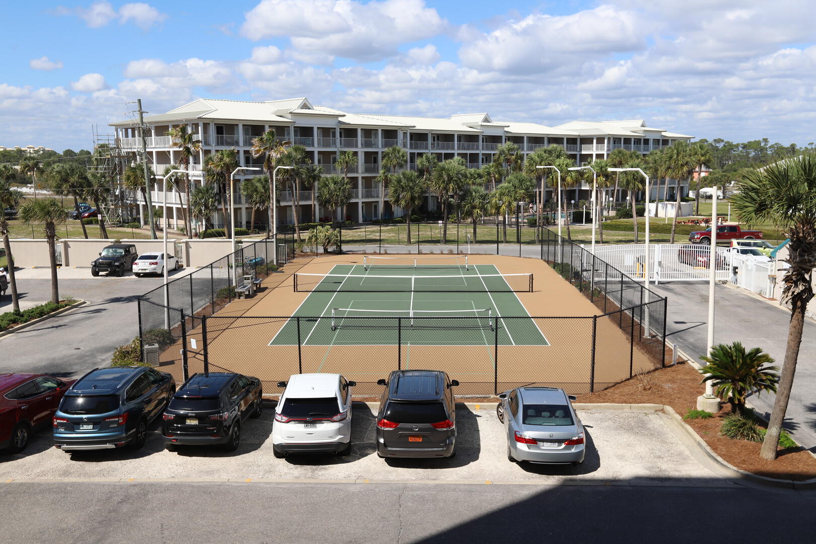 Tennis/Pickleball Court