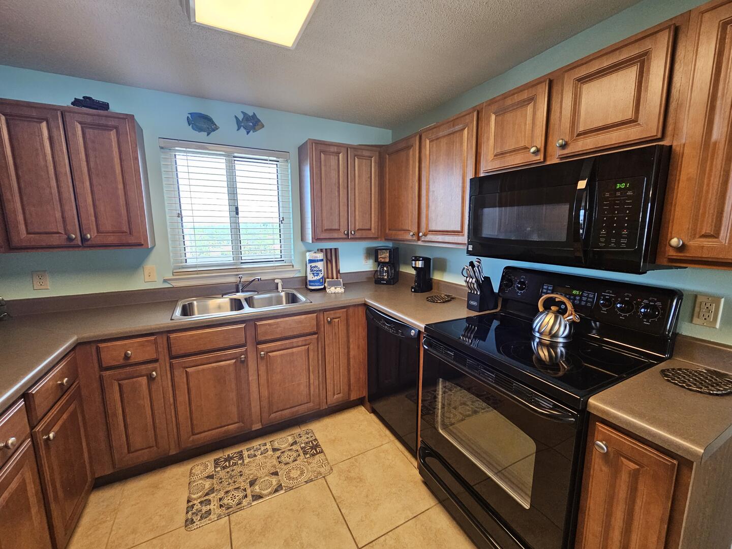Fully Stocked Kitchen
