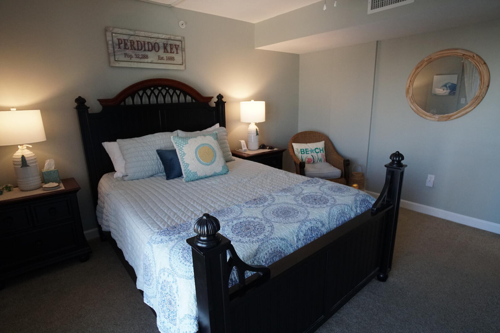 Middle Guest Bedroom