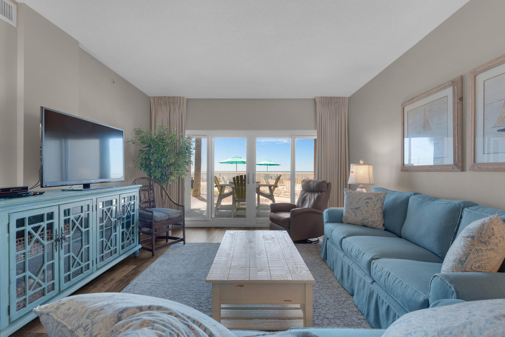 Living Area to Beach Front Patio