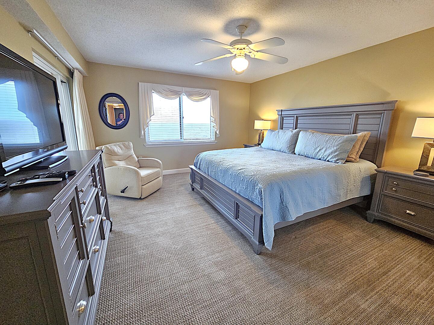 Master Bedroom w/Beachfront View