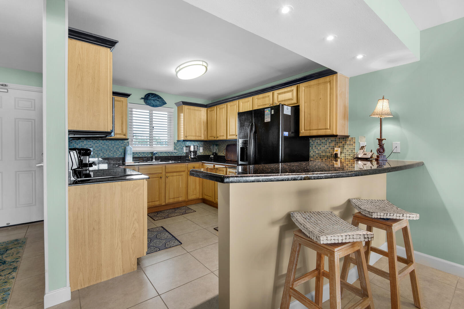 Breakfast Bar/Kitchen