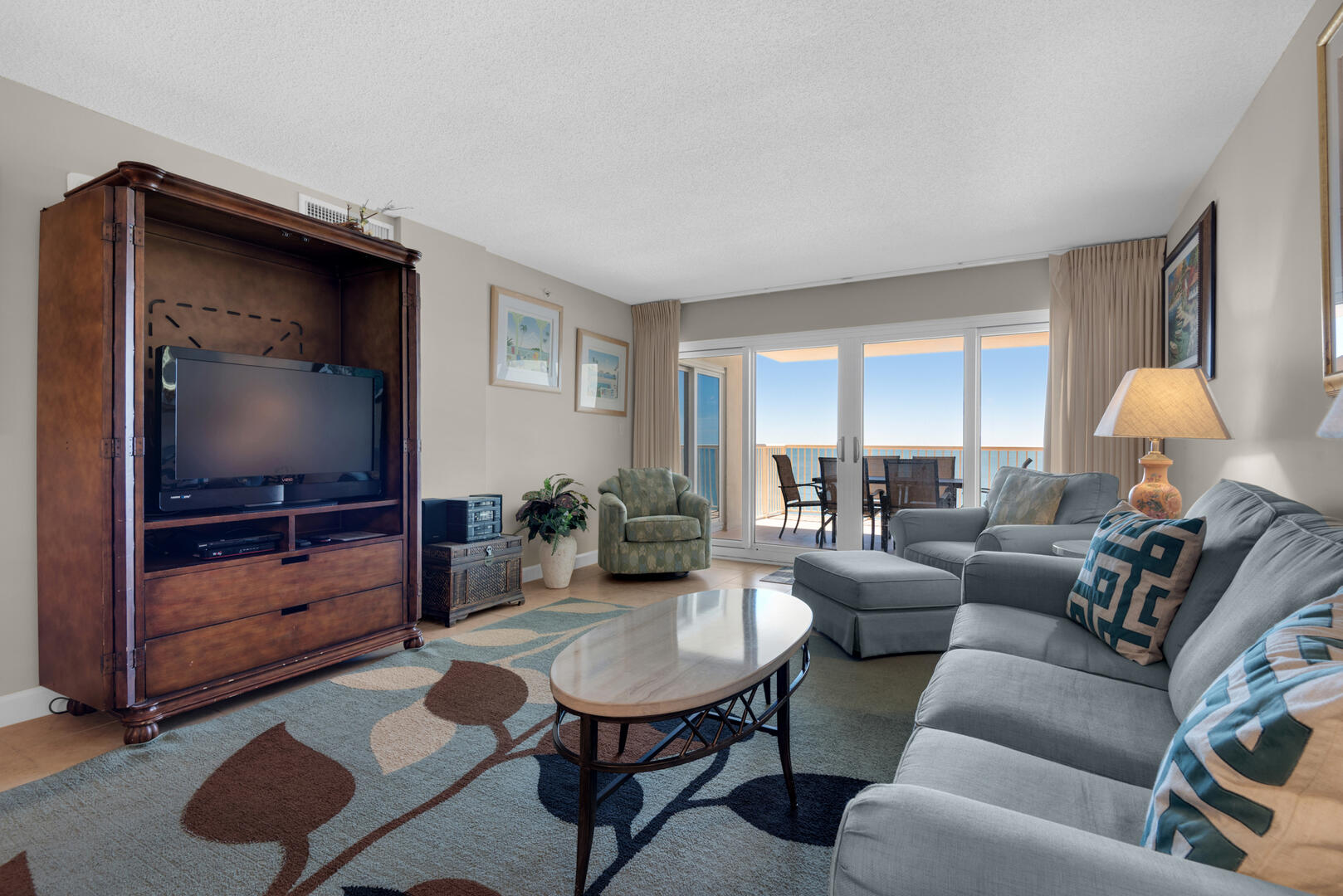 Living Area w/View