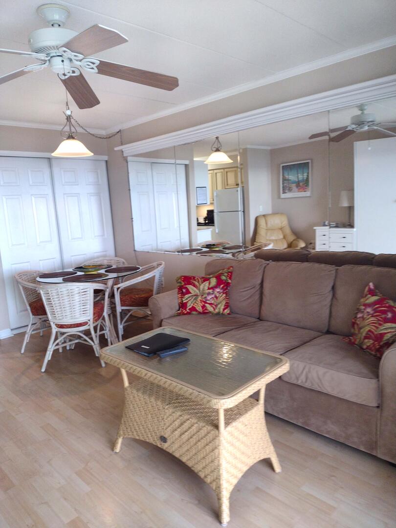 OCEAN PLACE 212 5