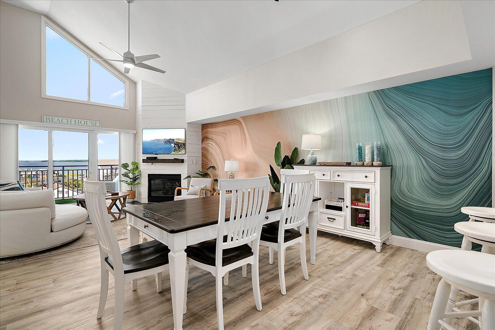 Aventurra 403 Dining Area