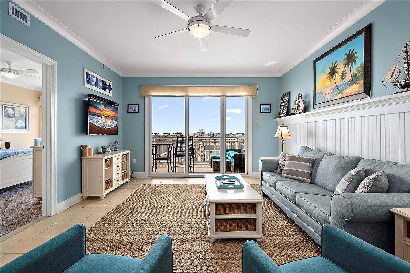 LIVING-AREA-GATEWAY-GRAND-505-OCEAN-CITY