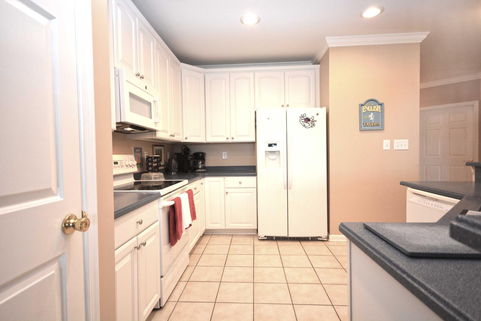 SUNSET ISLAND 3-D KITCHEN-AREA