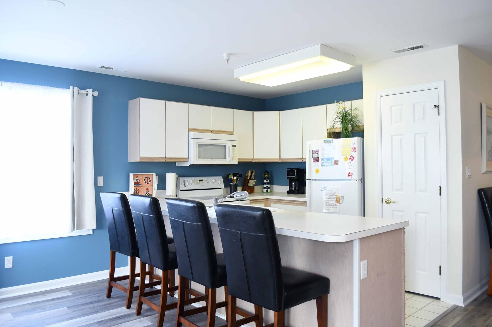 HARBOUR TOWNE E-204 9