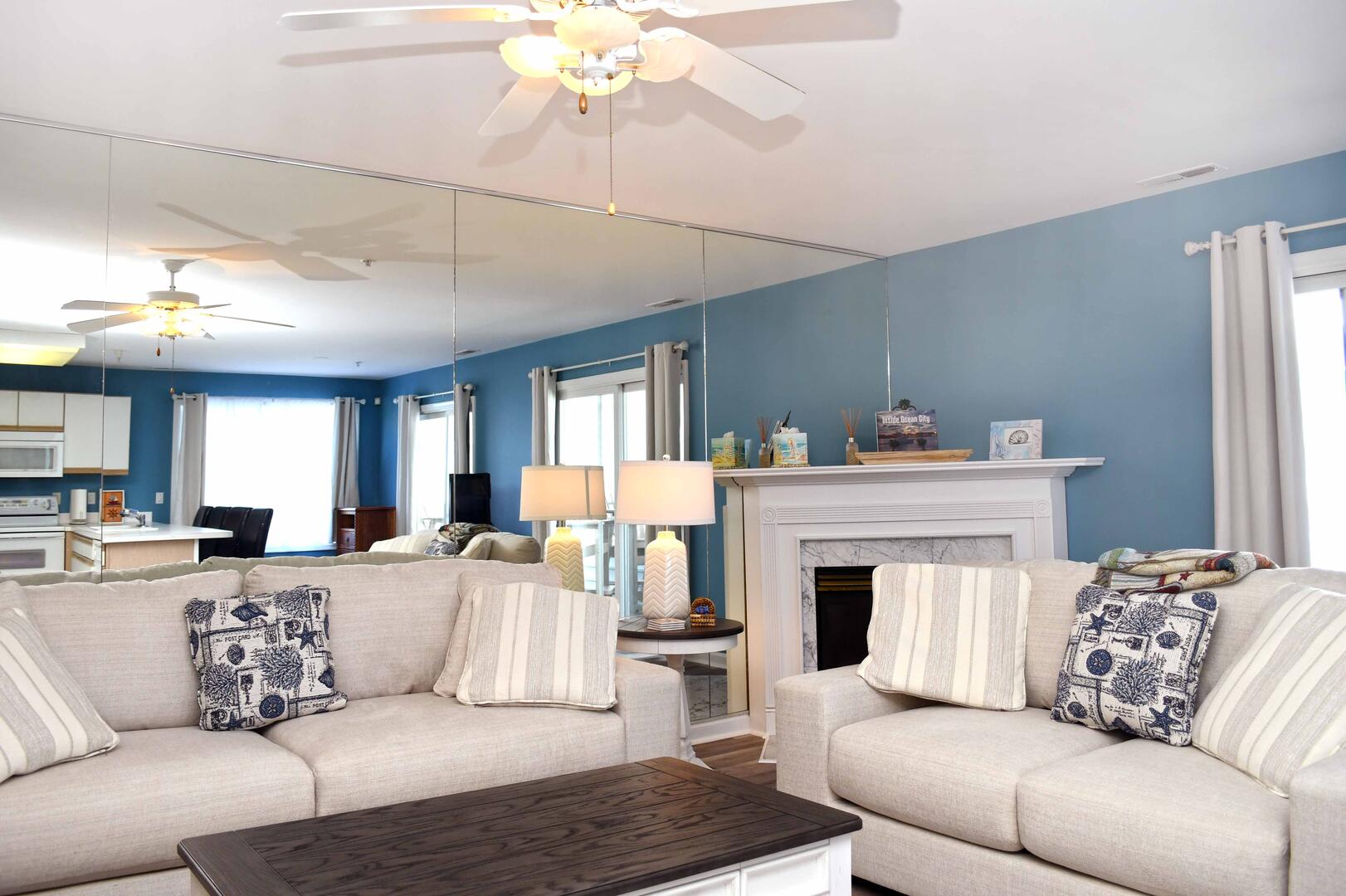 HARBOUR TOWNE E-204 3