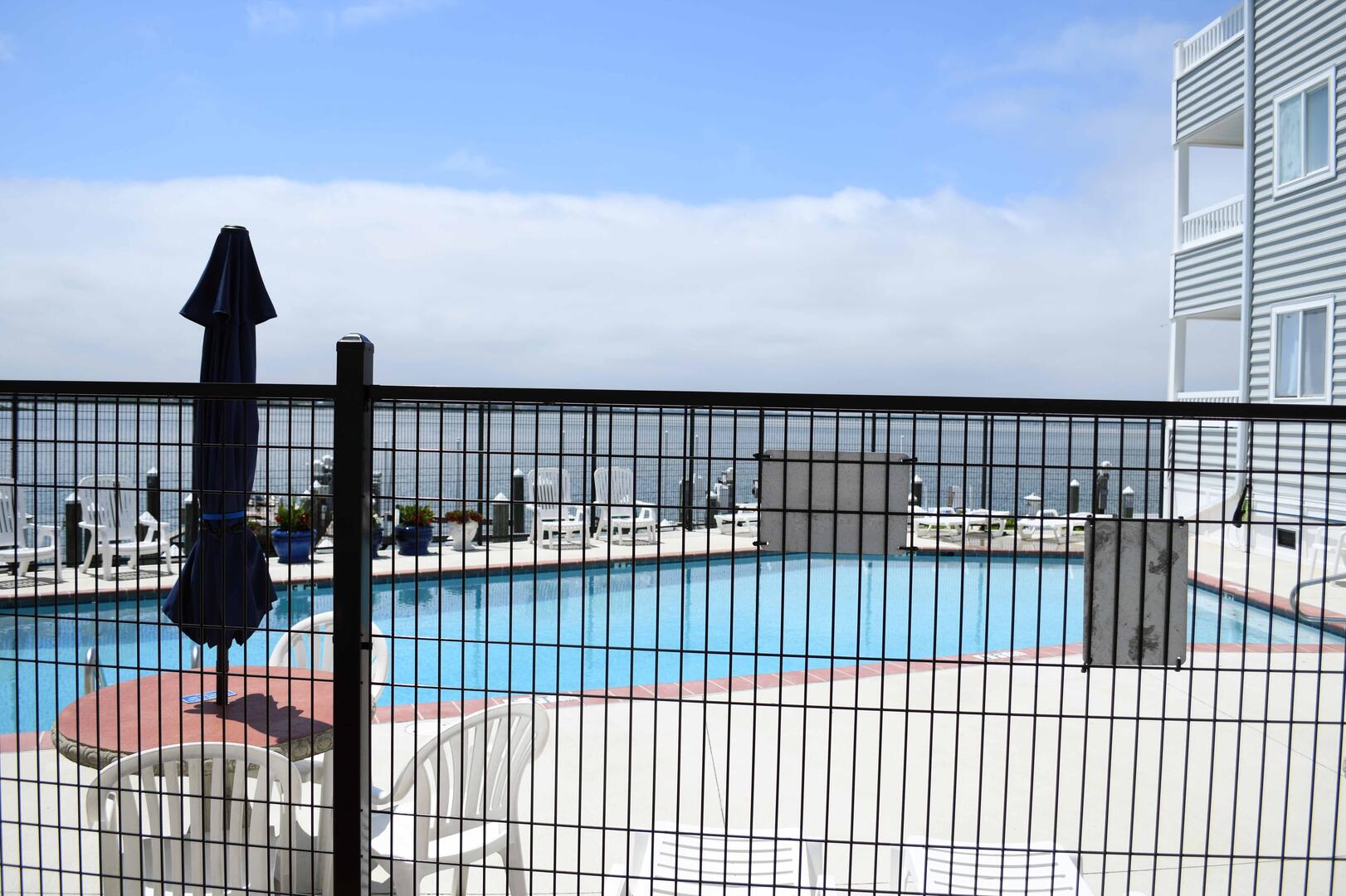 HARBOUR TOWNE E-204 6