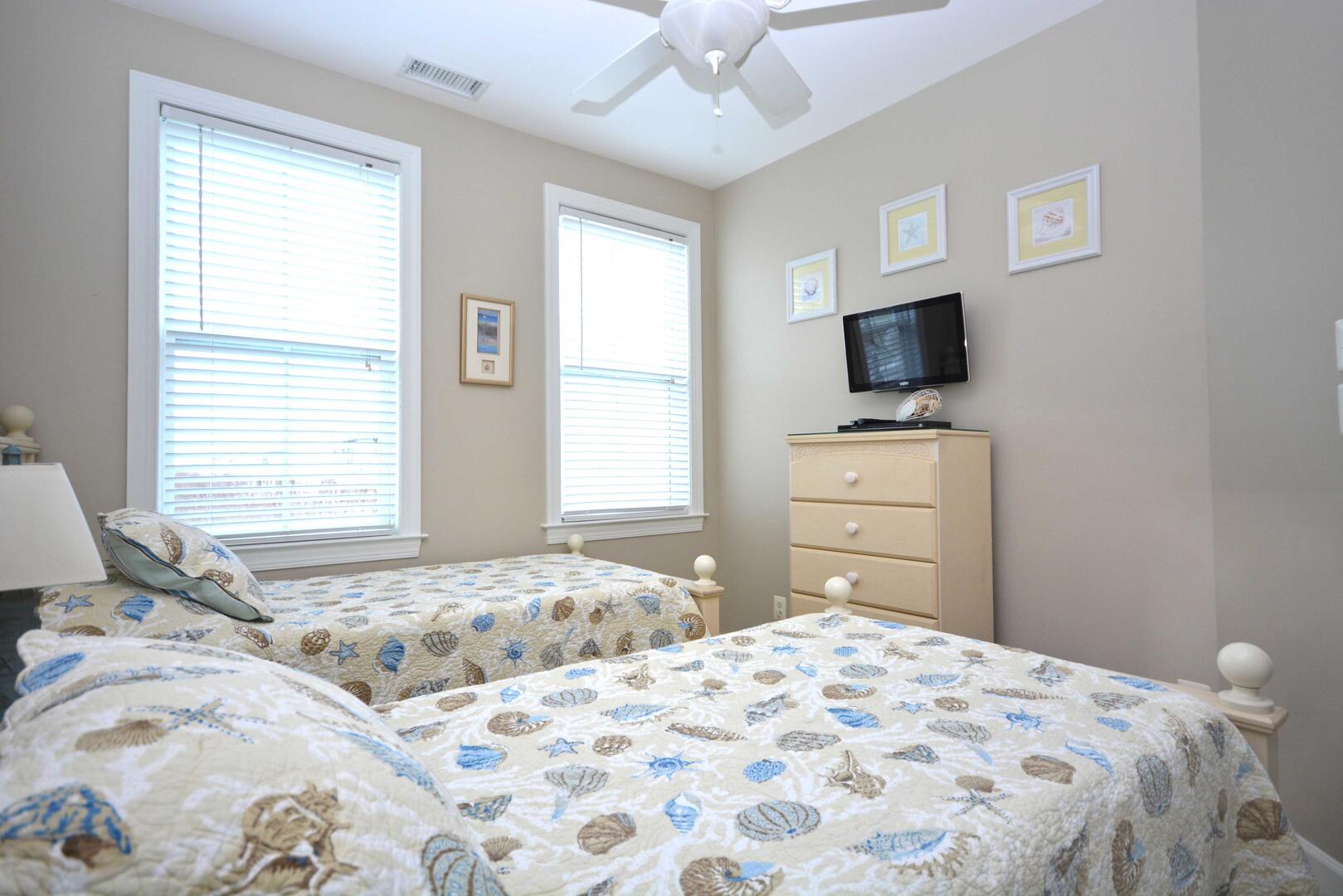 SUNSET ISLAND 23 TWINS-BEDROOM