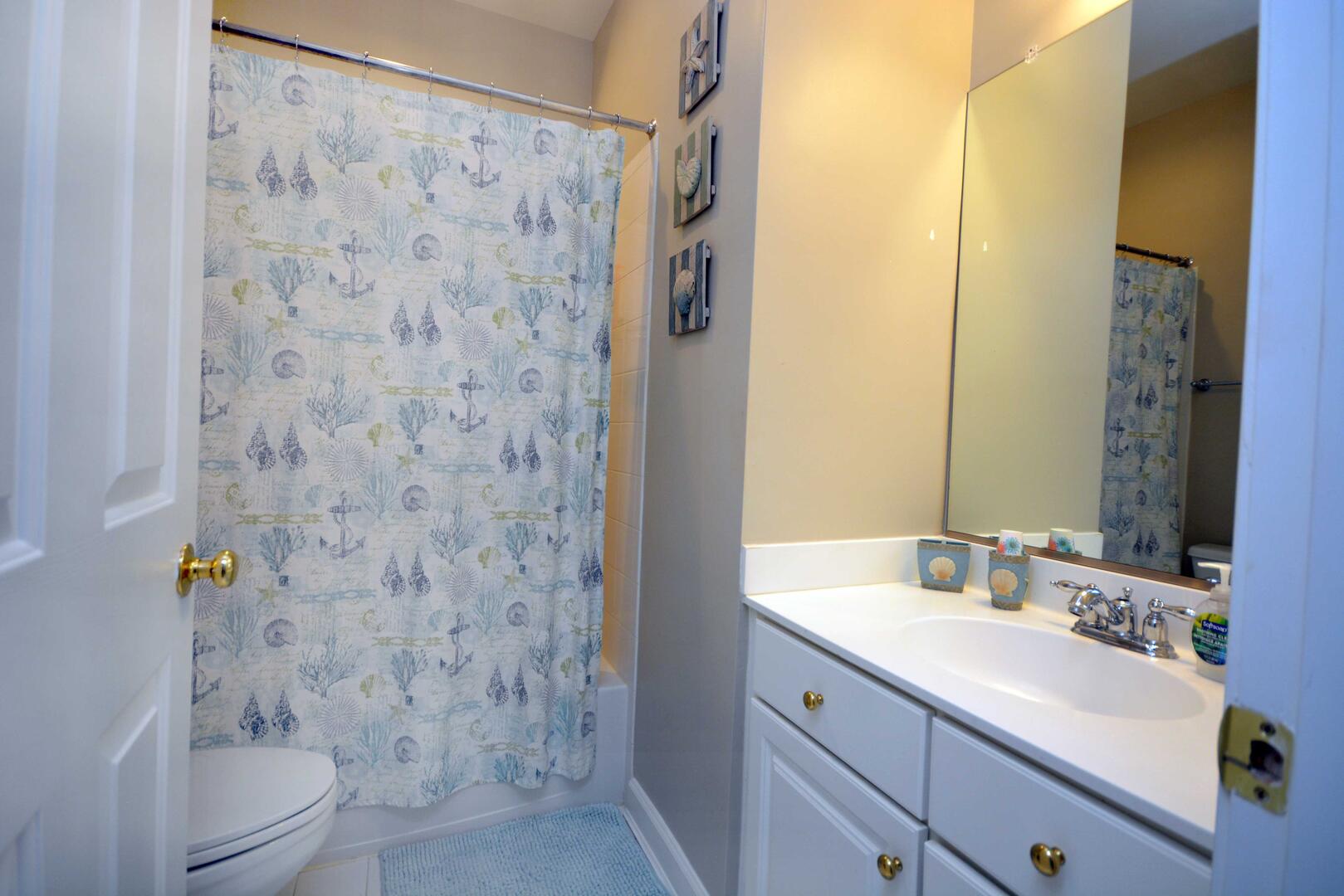 SUNSET ISLAND 23 HALL-BATHROOM-3RD-FLOOR