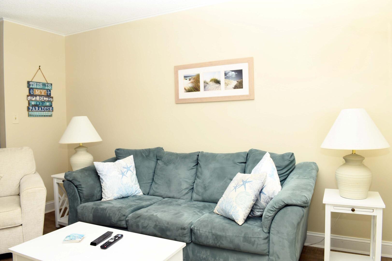 TIFFANIE BY THE SEA 216A