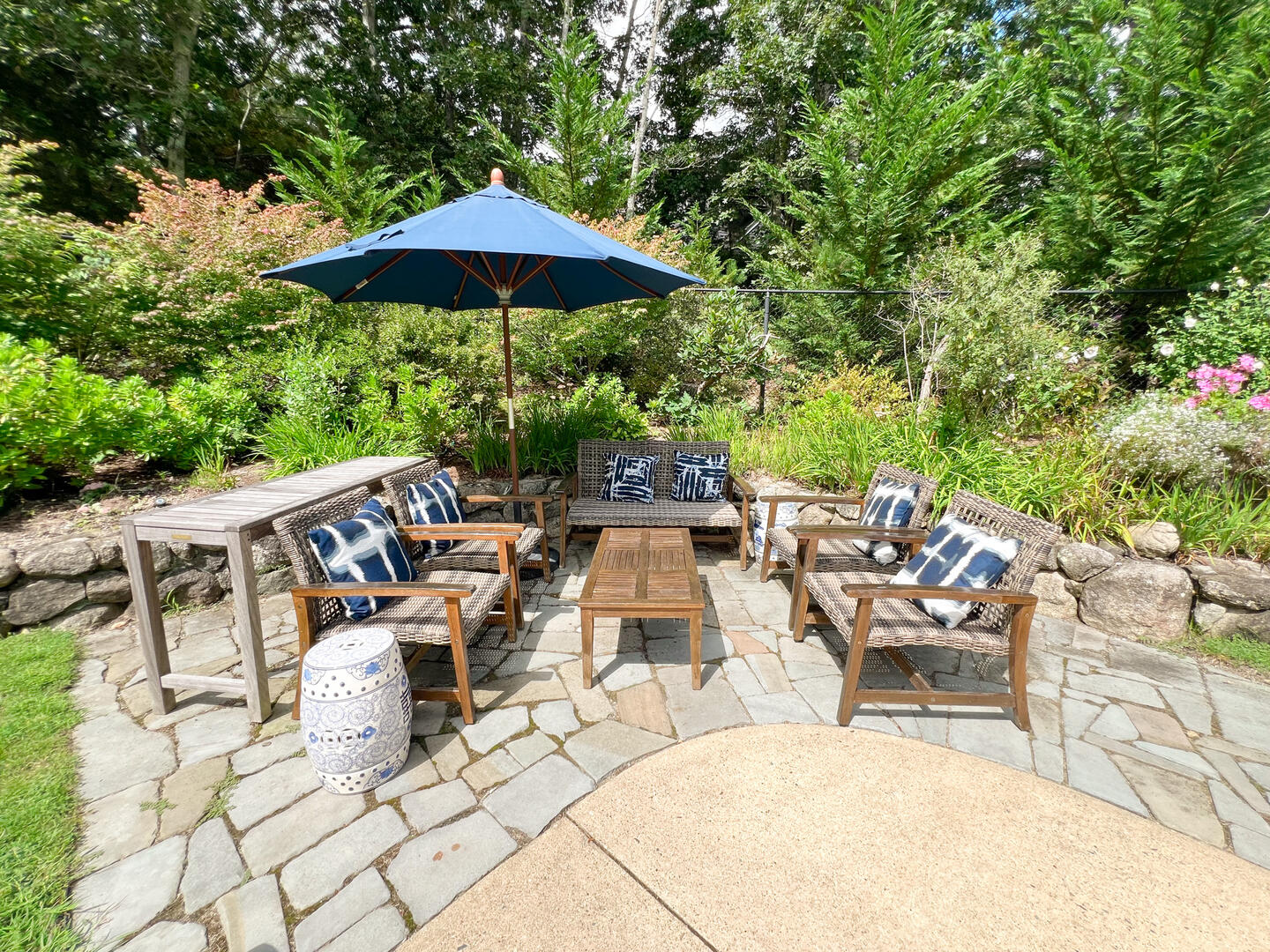 Outdoor Seating