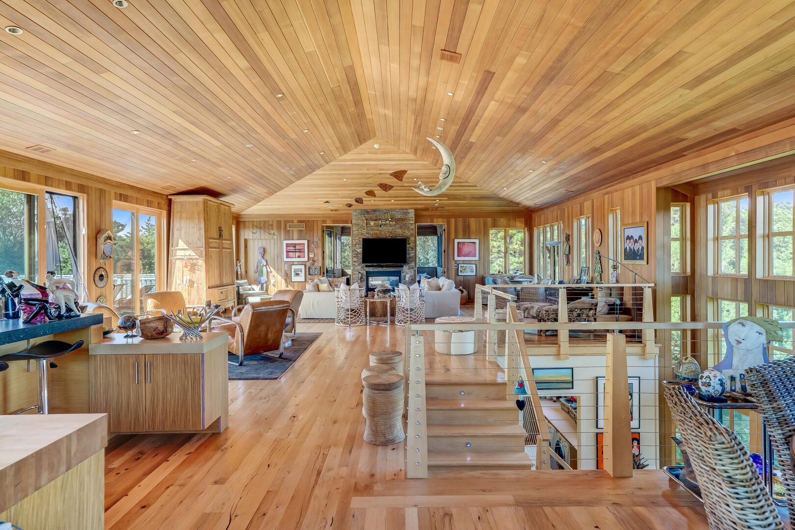 Living Area, Second Floor