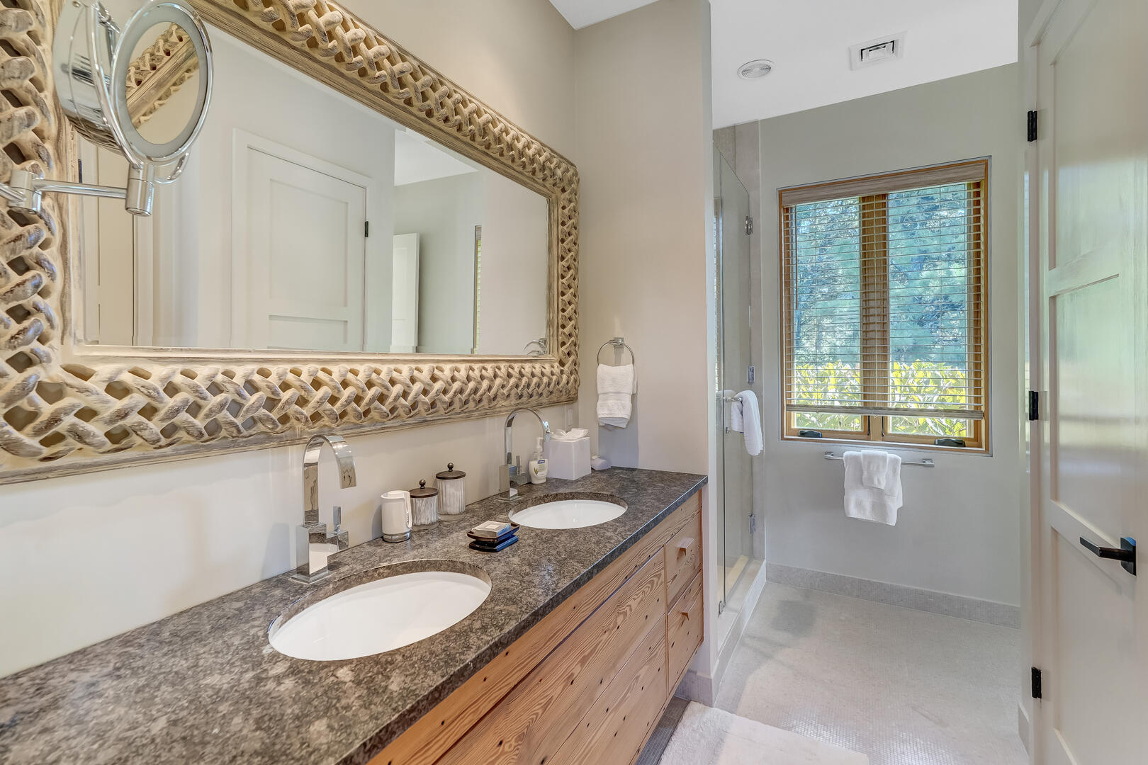 BR3 King En Suite with Shower Stall, First Floor