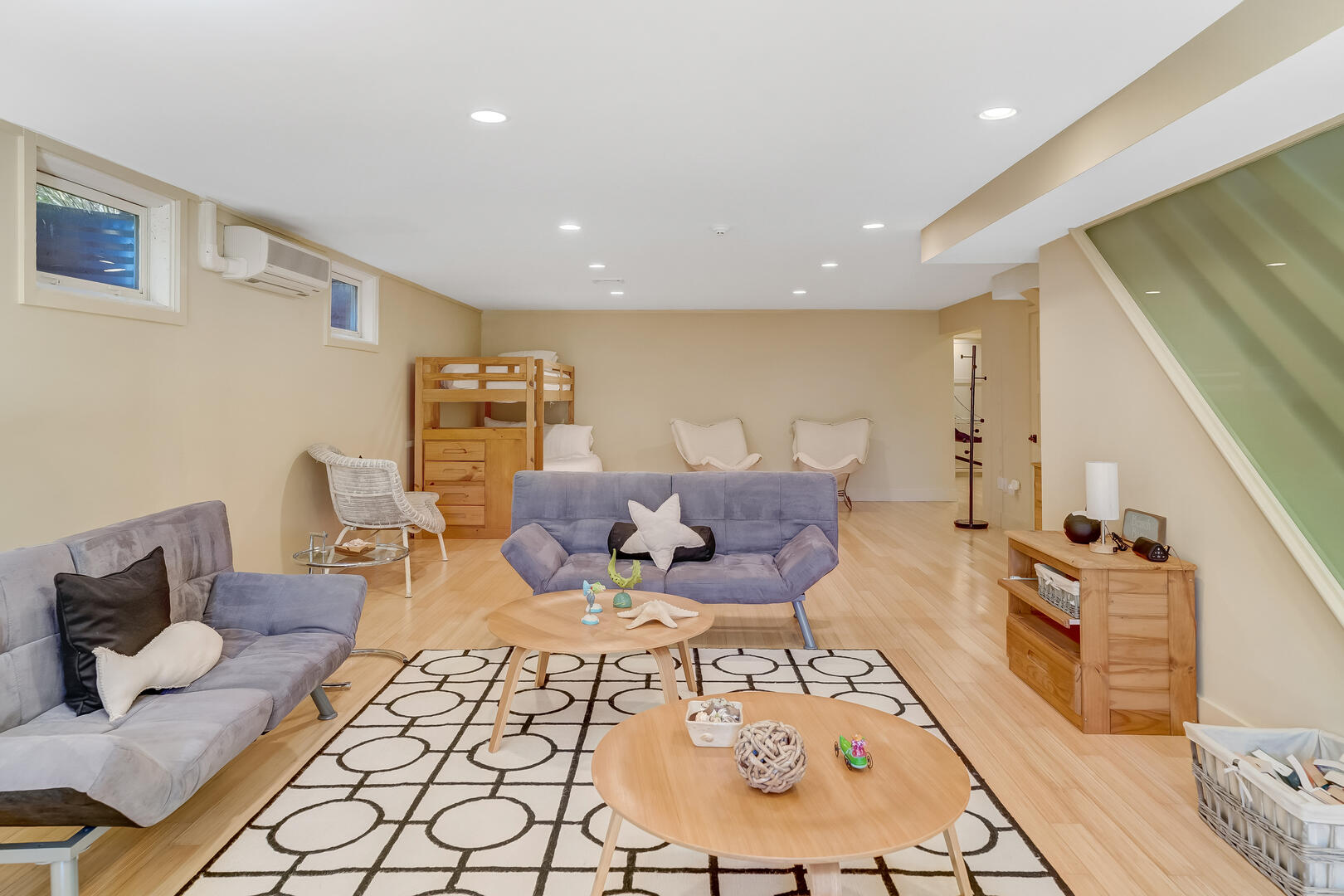 BR5 Bunk Bed (Twin over Double with a Twin Trundle), Lower Level 