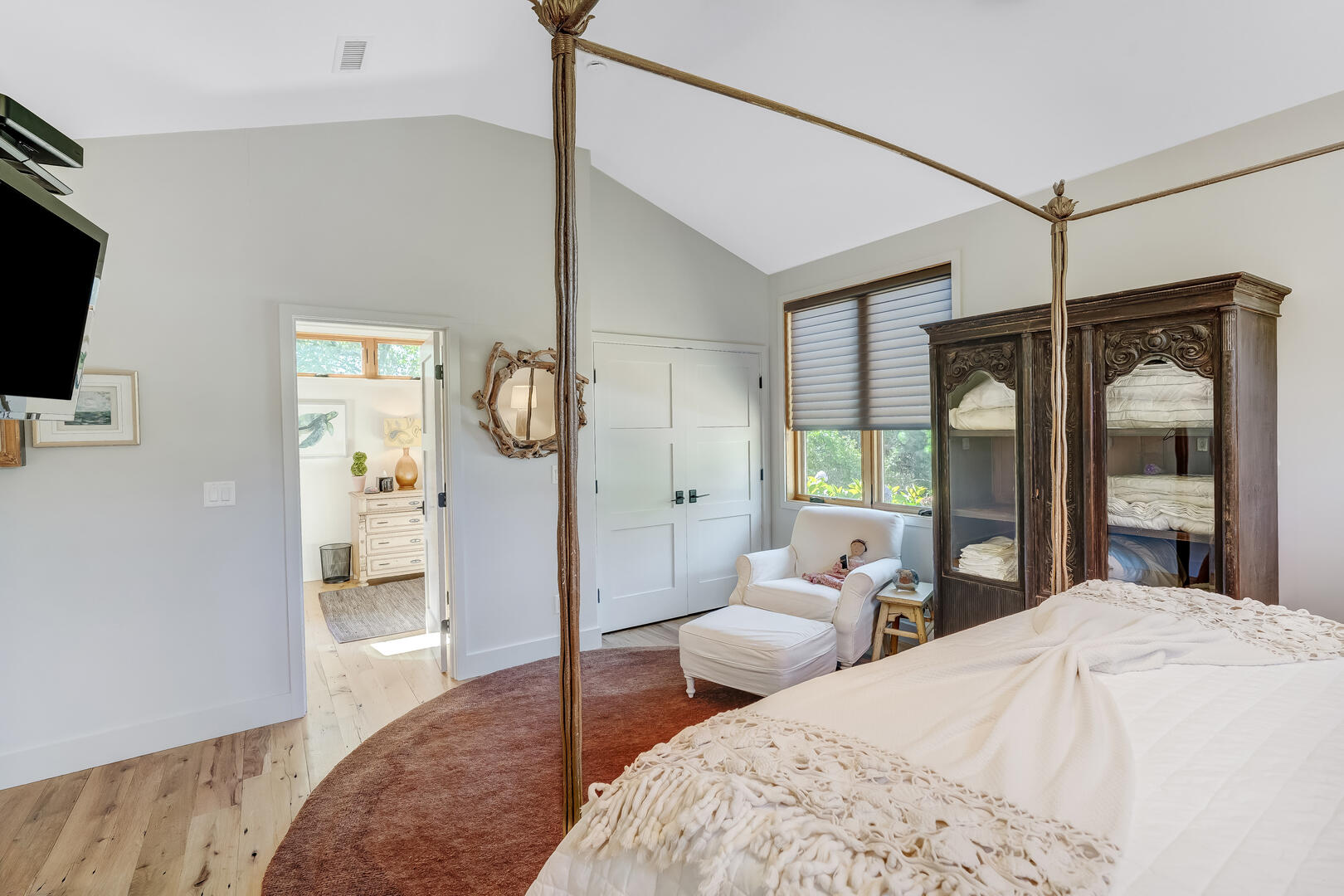 Guest House: BR4 King En Suite, First Floor 